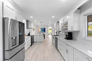 2615 NE 26th St, Fort Lauderdale, FL 33305 - Photo 9