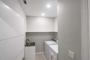 2033 Greenbriar Ter, Davenport, FL 33837 - Photo 15