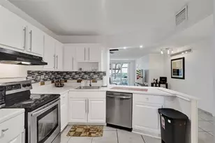 1690 NE 191st St, Miami, FL 33179 - Photo 3