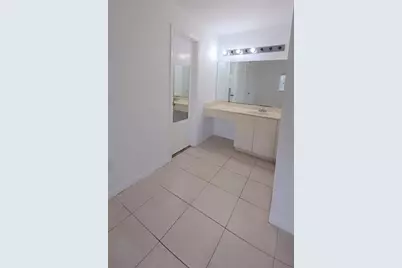 3640 N 56th Ave, Unit #412, Hollywood, FL 33021 - Photo 9