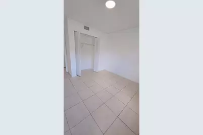 3640 N 56th Ave, Unit #412, Hollywood, FL 33021 - Photo 11