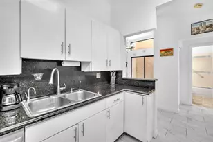 22710 Meridiana Dr, Boca Raton, FL 33433 - Photo 11