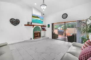 22710 Meridiana Dr, Boca Raton, FL 33433 - Photo 5