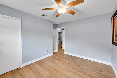 111 NE 46th St, Oakland Park, FL 33334 - Photo 23