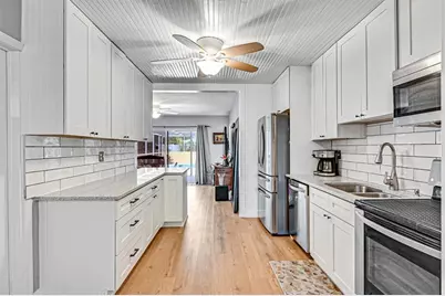 111 NE 46th St, Oakland Park, FL 33334 - Photo 5