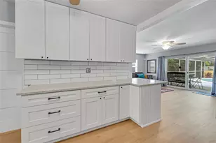 111 NE 46th St, Oakland Park, FL 33334 - Photo 7