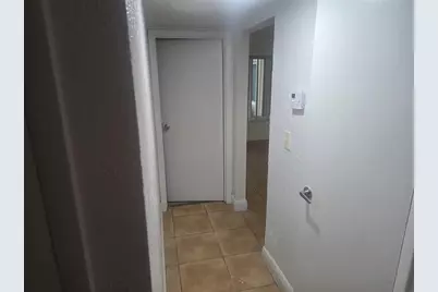 2436 NW 39th Way, Lauderdale Lakes, FL 33311 - Photo 3