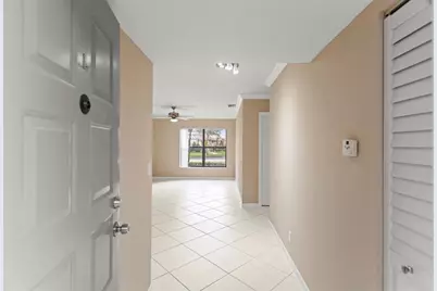 4498  Carambola Cir, Unit #27303, Pompano Beach, FL 33066 - Photo 3
