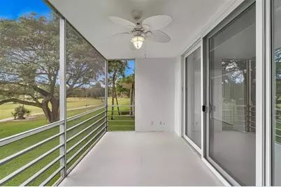 3800  Oaks Clubhouse Dr, Unit #201, Pompano Beach, FL 33069 - Photo 13