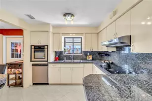 1961 NE 31st St, Lighthouse Point, FL 33064 - Photo 25