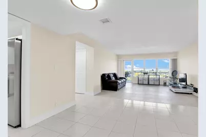 10777 W Sample Rd, Unit #711, Coral Springs, FL 33065 - Photo 21