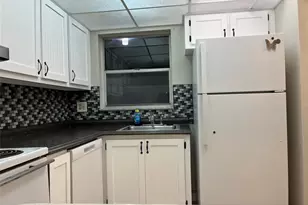 8100 Sunrise Lakes Blvd, Sunrise, FL 33322 - Photo 7