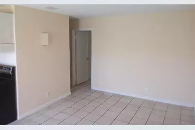 [Address not provided], Hallandale Beach, FL 33009 - Photo 7