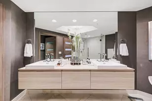 17301 Biscayne Blvd, North Miami Beach, FL 33160 - Photo 35