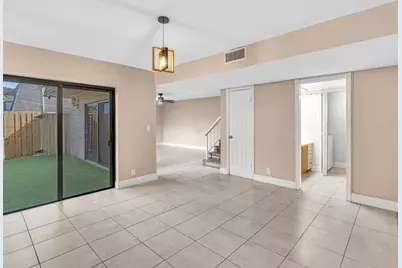 8111 SW 24th St, Unit #8111, North Lauderdale, FL 33068 - Photo 15