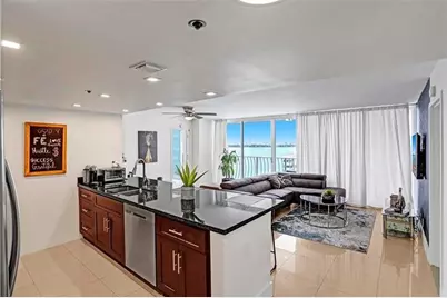 7601 E Treasure Dr, Unit #1524, North Bay Village, FL 33141 - Photo 5