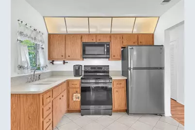 5702 NW 84th Ave, Tamarac, FL 33321 - Photo 11