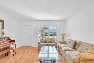 5702 NW 84th Ave, Tamarac, FL 33321 - Photo 7