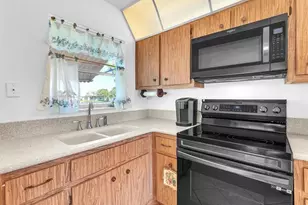 5702 NW 84th Ave, Tamarac, FL 33321 - Photo 15