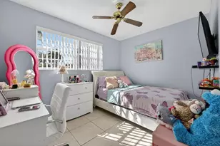 401 NW 39th St, Deerfield Beach, FL 33064 - Photo 19