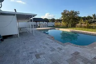 401 NW 39th St, Deerfield Beach, FL 33064 - Photo 5