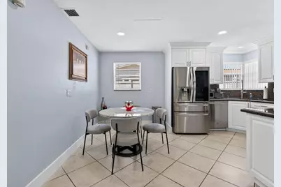 401 NW 39th St, Deerfield Beach, FL 33064 - Photo 11
