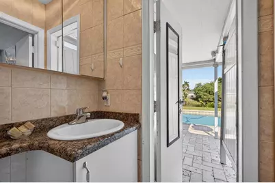 401 NW 39th St, Deerfield Beach, FL 33064 - Photo 25
