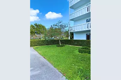1001  Newport G, Unit #1001, Deerfield Beach, FL 33442 - Photo 47