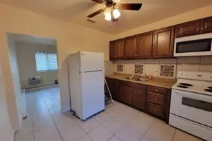 1410 NW 46th St, Miami, FL 33142 - Photo 5