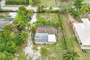 14000 SW 20th St, Davie, FL 33325 - Photo 51