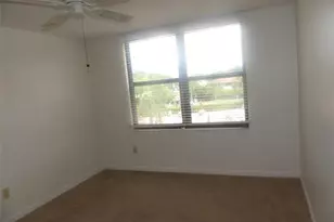 10657 W Clairmont Cir, Tamarac, FL 33321 - Photo 7