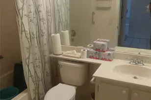 10657 W Clairmont Cir, Tamarac, FL 33321 - Photo 11