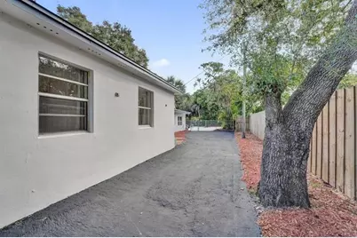 1836 SW 9th Ave, Fort Lauderdale, FL 33315 - Photo 45