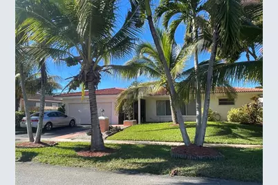 8203 NW 74th Ter, Tamarac, FL 33321 - Photo 3