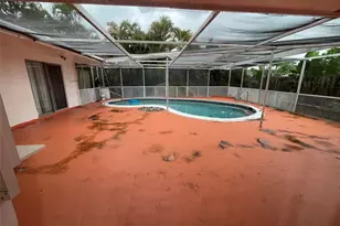 8203 NW 74th Terrace, Tamarac, FL 33321 - Photo 9