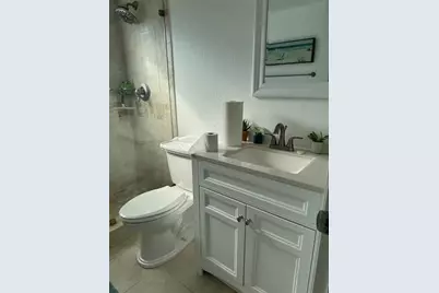 301  Oakridge Q, Unit #301, Deerfield Beach, FL 33442 - Photo 9