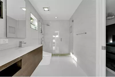 640 NW 30th St, Wilton Manors, FL 33311 - Photo 17