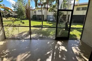 4624 NW 90th Ave, Sunrise, FL 33351 - Photo 9