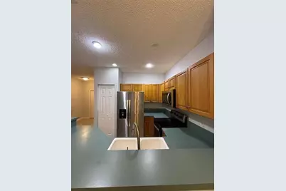 12123 SW 2nd St, Pembroke Pines, FL 33025 - Photo 3