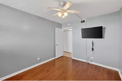 115  Lake Emerald Dr, Unit #403, Oakland Park, FL 33309 - Photo 29