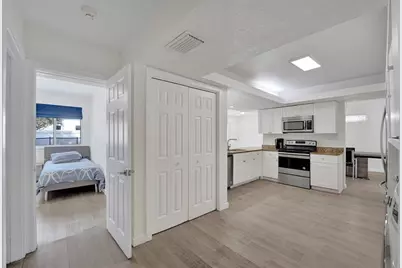 4001 N 41st Ct, Hollywood, FL 33021 - Photo 7