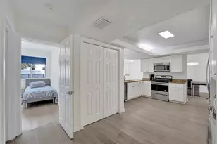 4001 N 41st Ct, Hollywood, FL 33021 - Photo 7