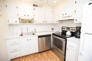 60 Flanders B, Delray Beach, FL 33484 - Photo 7