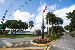 60 Flanders B, Delray Beach, FL 33484 - Photo 21