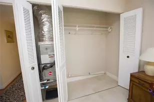 60 Flanders B, Delray Beach, FL 33484 - Photo 17