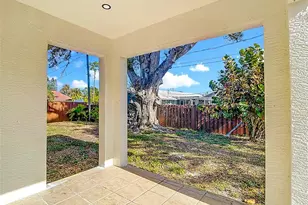 2565 Englewood Rd, Venice, FL 34293 - Photo 11