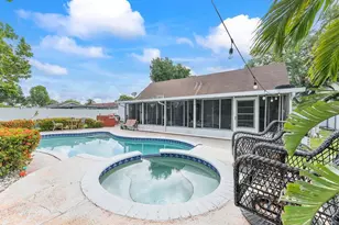 400 NW 98th Ave, Pembroke Pines, FL 33024 - Photo 25