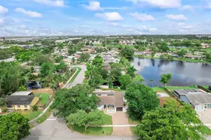 400 NW 98th Ave, Pembroke Pines, FL 33024 - Photo 45