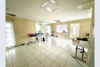 271 SW 11th Ave, Hallandale Beach, FL 33009 - Photo 27