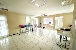 271 SW 11th Ave, Hallandale Beach, FL 33009 - Photo 27